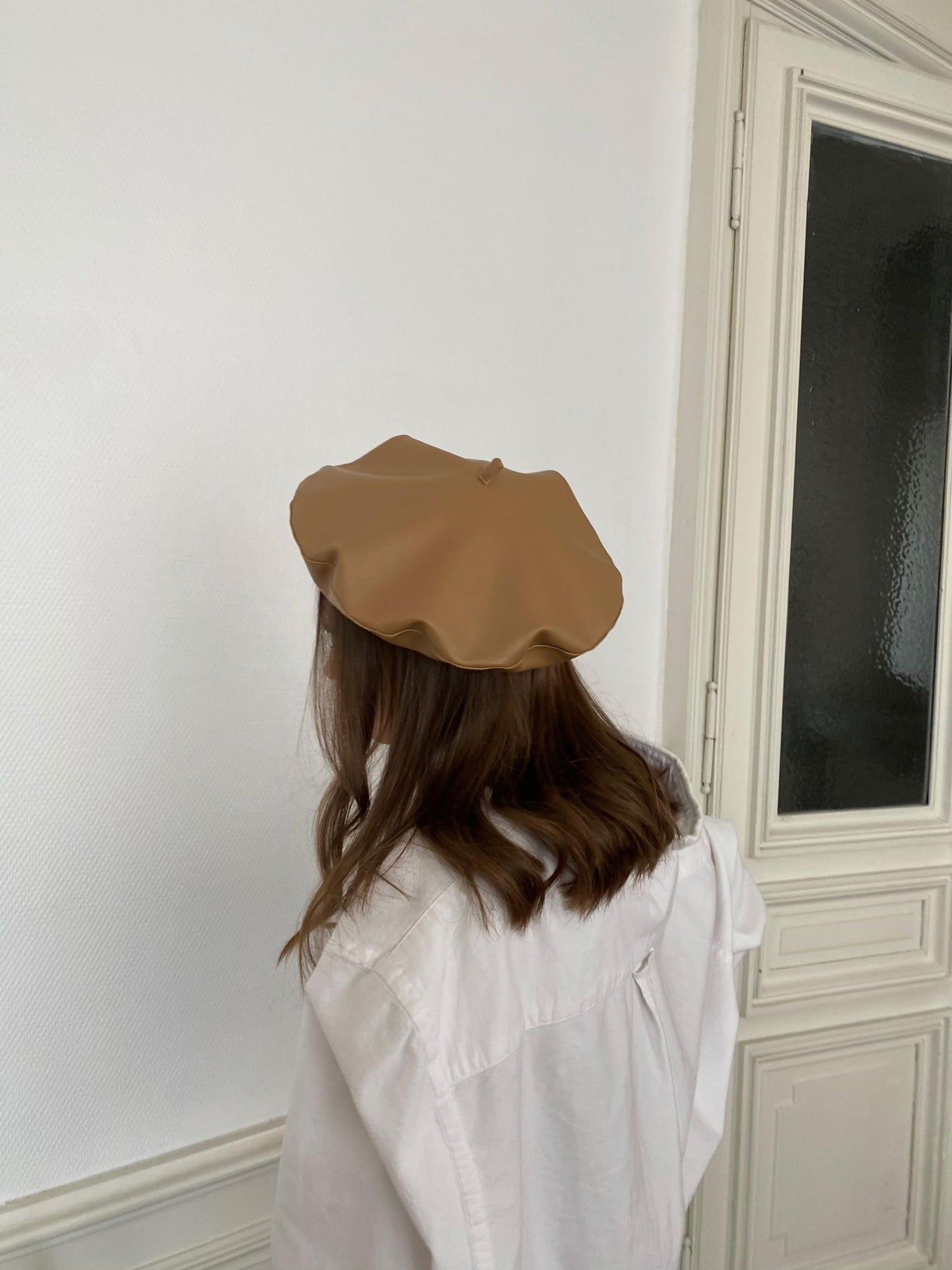 BÉRET EN SIMILICUIR