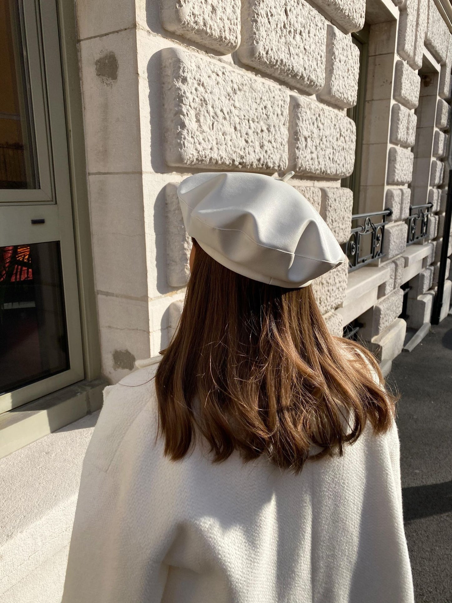 BÉRET EN SIMILICUIR
