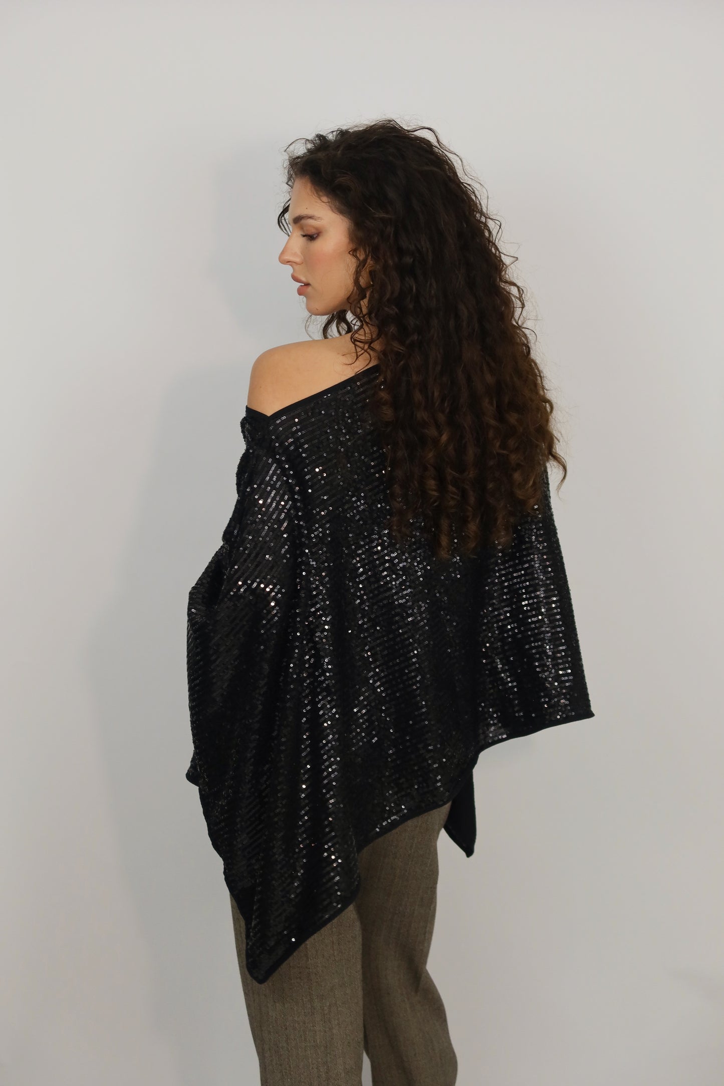 PONCHO SEQUIN